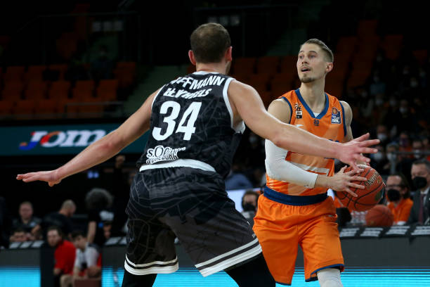 在国际乒乓 在国际乒乓