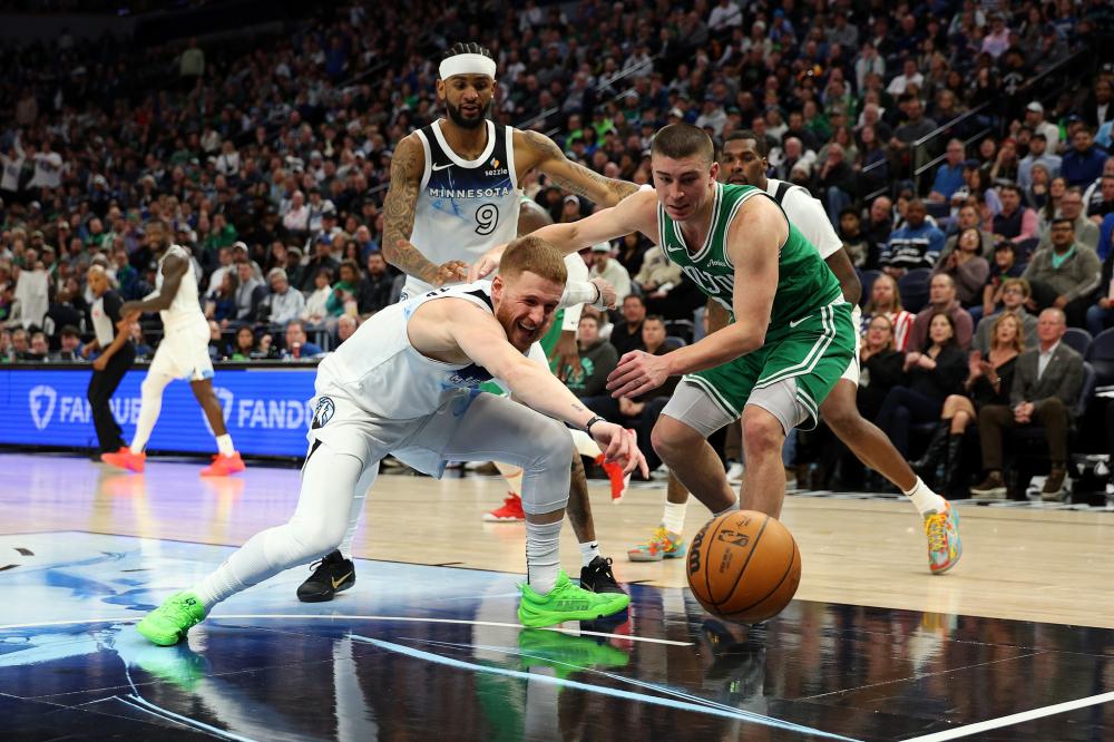 随着周琦返 随着周琦返